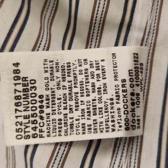 3/$20 Dockers White Striped Wrinkle Free Button-Up Shirt - Picture 9 of 10
